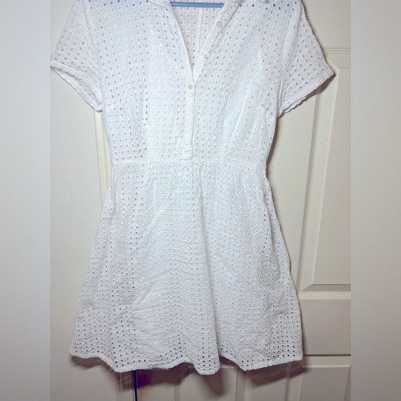 Old Navy short sleeve embroidered eyelet shirt dress size Small - Picture 3 of 5
